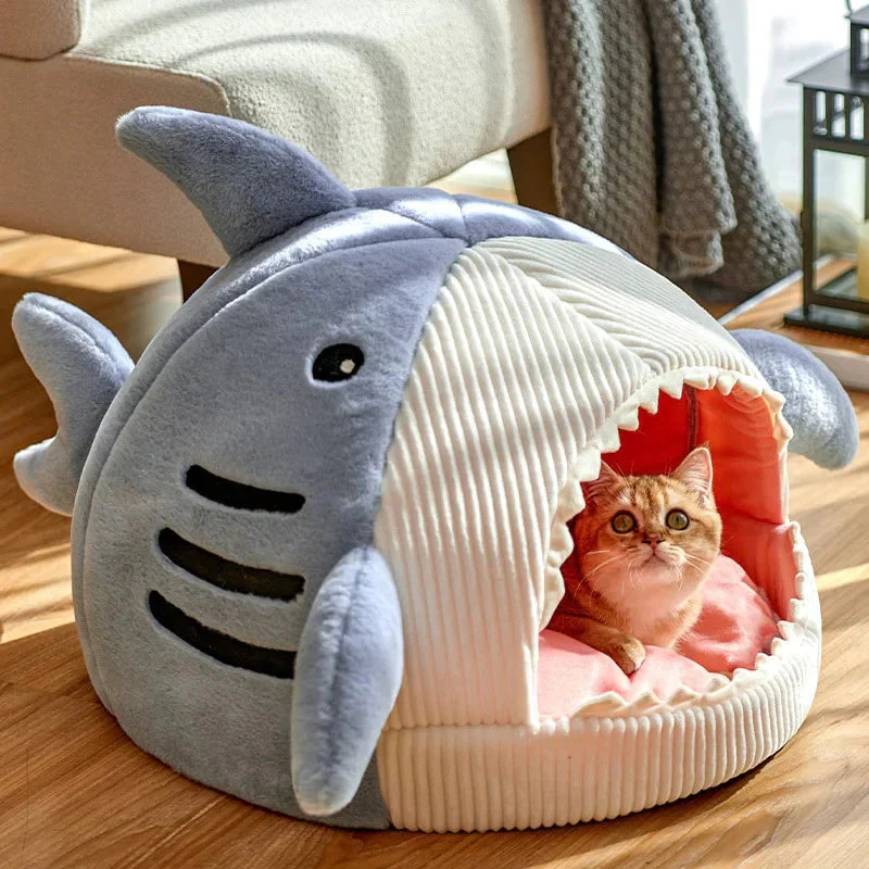 Fluff & Buff® Shark Bed